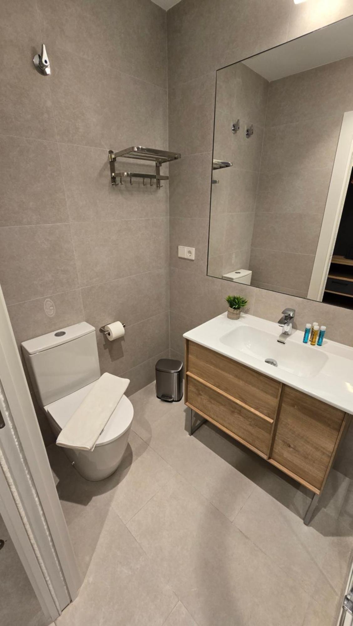 Hostal Rambla 24 By Holihome Alicante Exterior foto